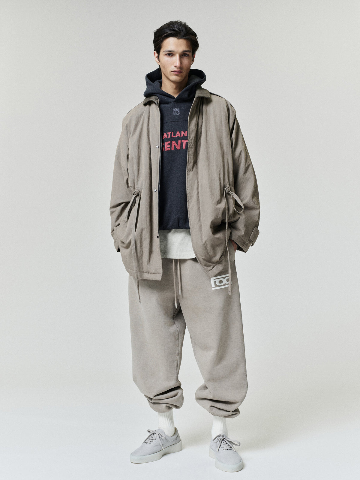 Falcons 90s Relaxed Hoodie