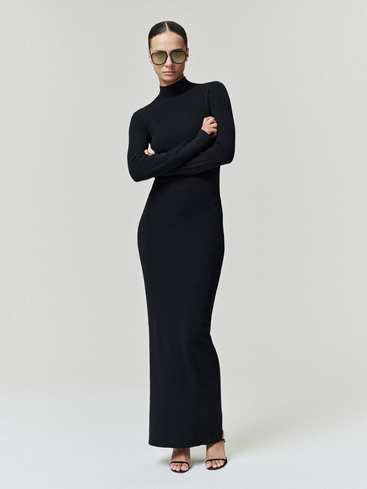 ESSENTIALS

Womens Rib Knit Long Sleeve Dress
